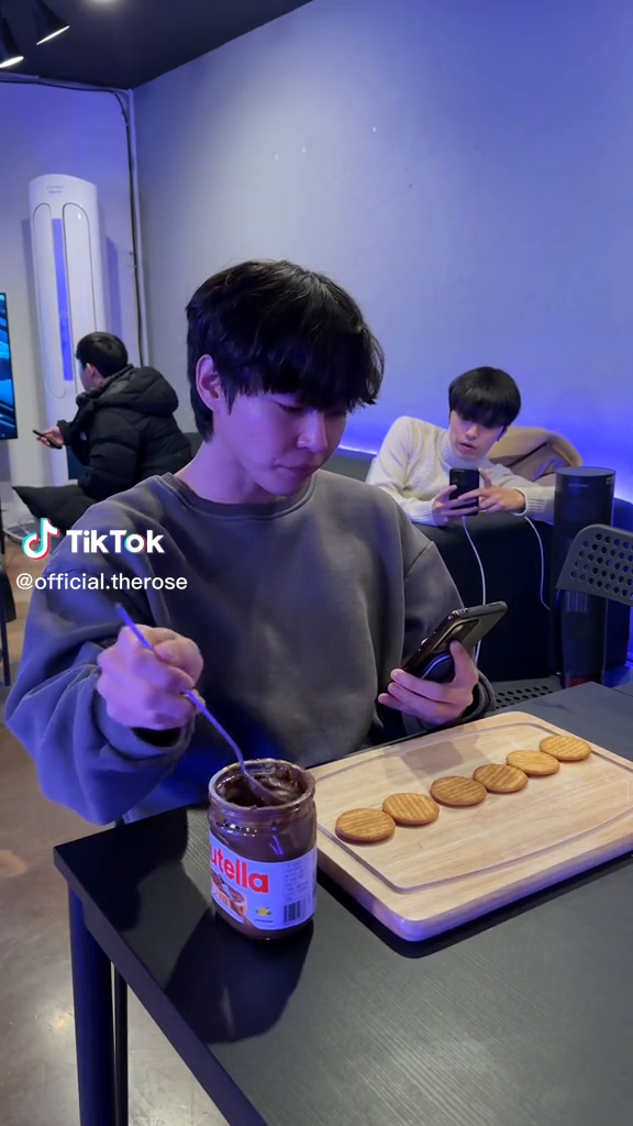 TikTok video: life hack🌹
