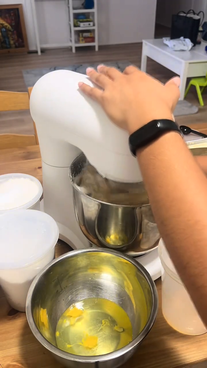 TikTok by @chubbycheeks.cookies: 🍪✨My week in the life as a cookie business owner! I wanted to showcase what my week looks