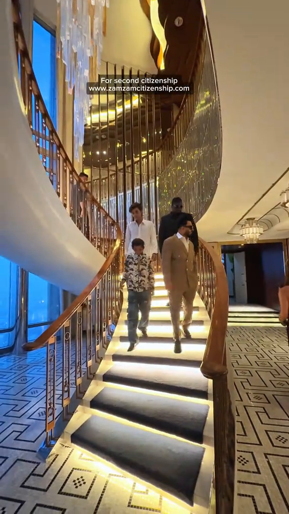 TikTok by @zamzam_brothers_offical: Dubai vibes, VIP nights on top ❤️✨@zamelectpropertiesllc #tranding #viral #dubaidinner #bu