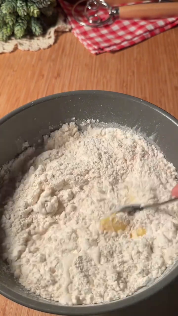 TikTok by @cookwithhali: Mini Cinnamon Sugar Donuts! Ingredients * 1 tsp yeast * 3 tbsp sugar * 110 ml milk (⅓ cup 